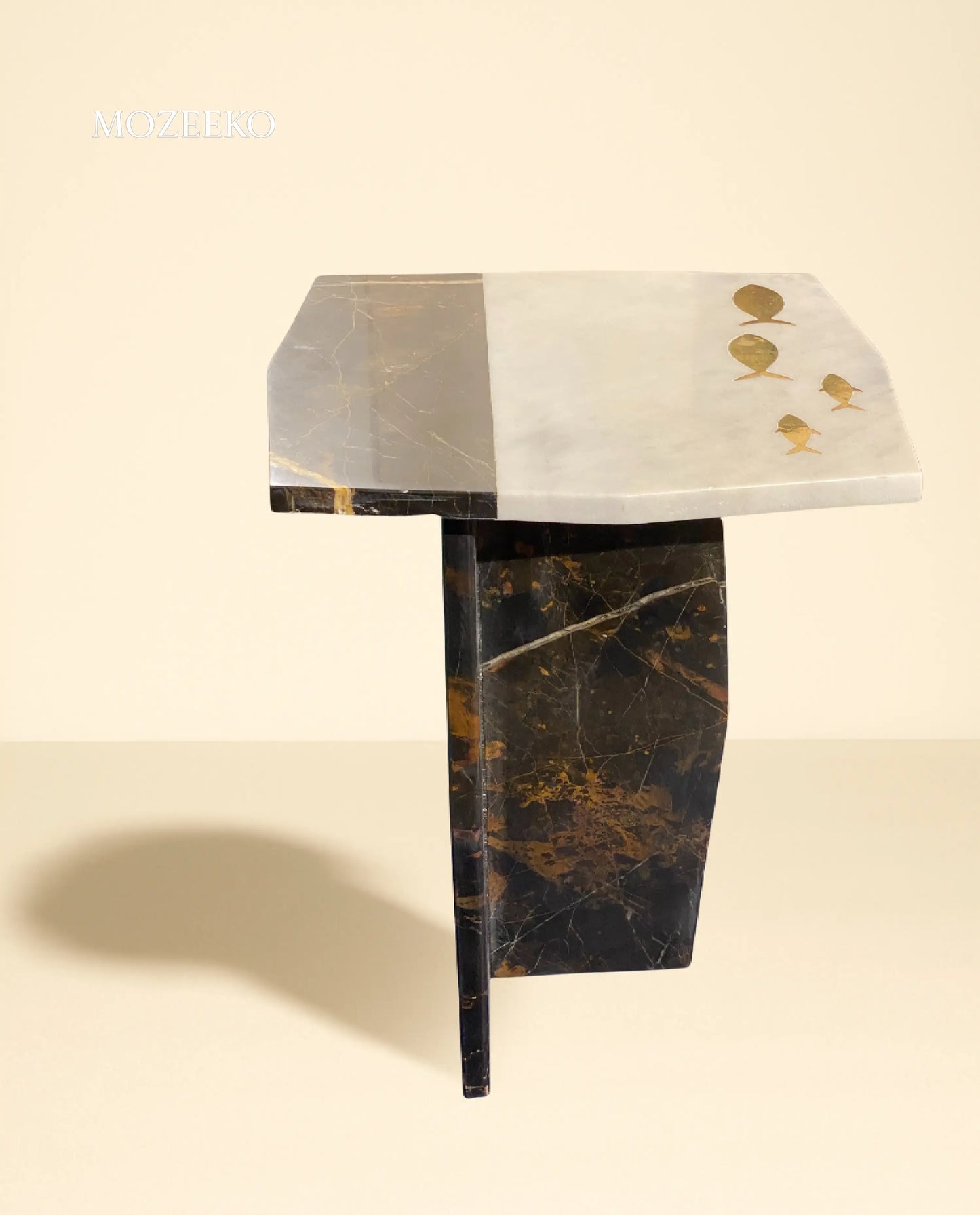 Brass Fish Inlay Marble Accent Table – Ziarat White & Black Gold Segmented Top | Mozeeko
