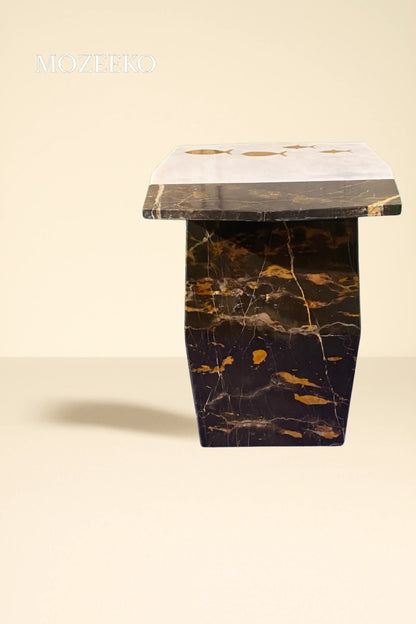 Brass Fish Inlay Marble Accent Table – Ziarat White & Black Gold Segmented Top | Mozeeko
